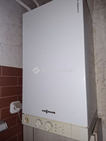 Eladó téglalakás, Pécsett 55 M Ft, 4 szobás