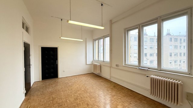 Kiadó iroda, Debrecenben 48 E Ft / hó, 1 szobás