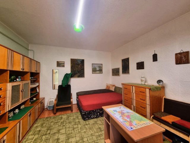 Kiadó téglalakás, albérlet, Pécsett, Alkotmány utcában