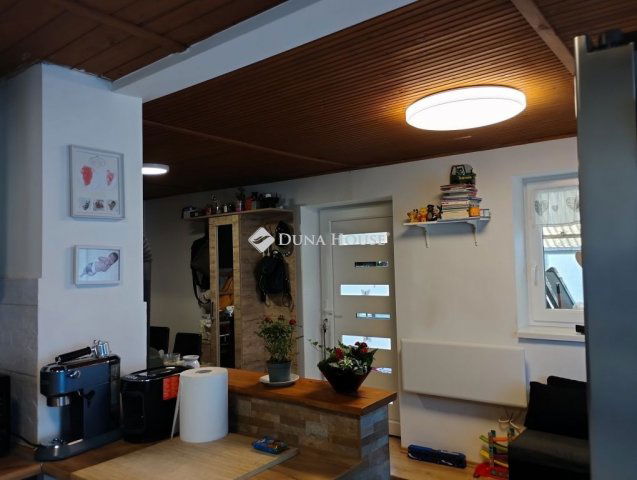 Eladó családi ház, Tóalmáson 25.99 M Ft, 3 szobás