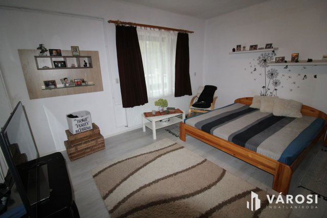 Eladó családi ház, Gyulán 52 M Ft, 5 szobás