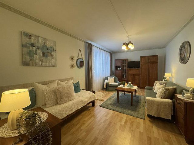 Eladó panellakás, Budapesten, III. kerületben 67.9 M Ft