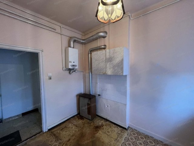 Eladó téglalakás, Kecskeméten 37 M Ft, 1 szobás