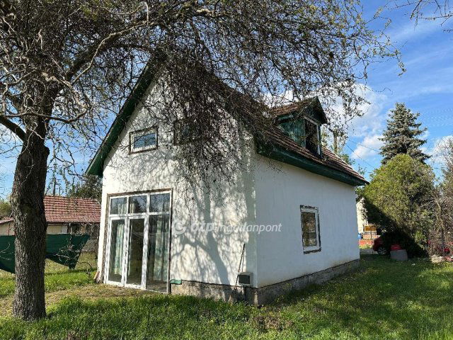 Eladó családi ház, Szegeden 39.9 M Ft, 2+2 szobás