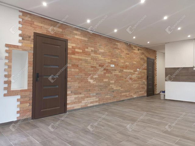 Eladó családi ház, Kunszentmártonban 28.5 M Ft, 2 szobás