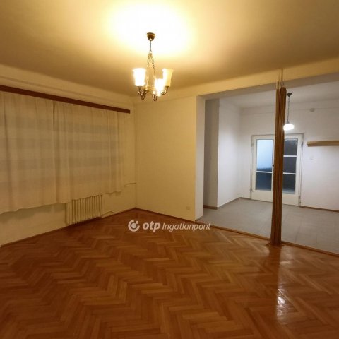 Eladó téglalakás, Solymáron 129.9 M Ft, 3 szobás