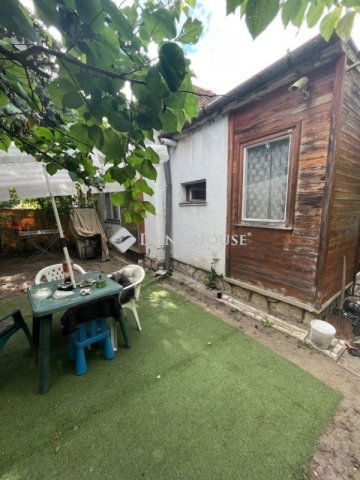 Eladó családi ház, Budapesten, III. kerületben 47 M Ft, 2 szobás