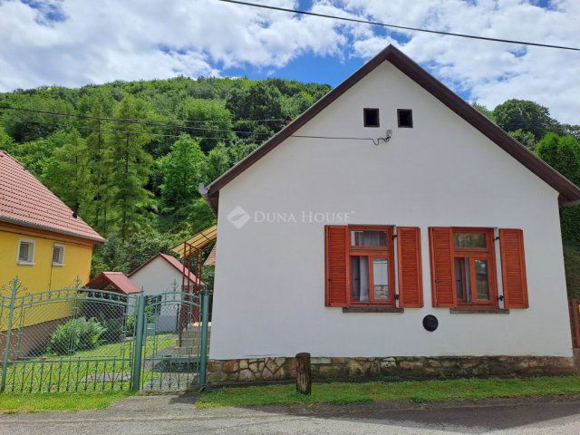 Eladó családi ház, Óbányán 39.9 M Ft, 2 szobás