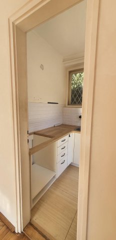 Eladó családi ház, Szentendrén 69.9 M Ft, 3 szobás