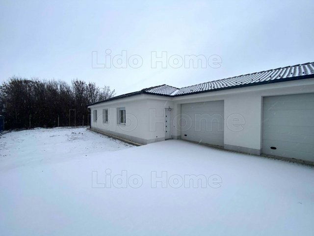 Eladó családi ház, Siófokon 94.9 M Ft, 4 szobás