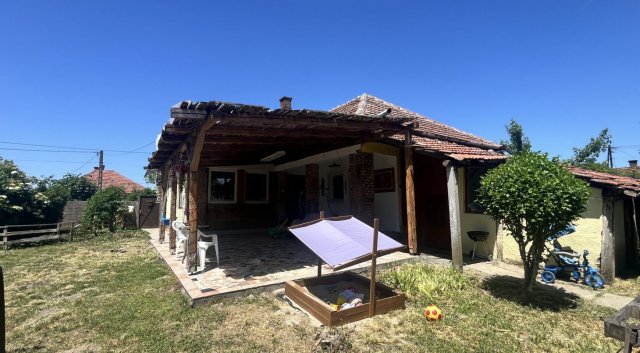 Eladó családi ház, Sarkadon 18.9 M Ft, 2 szobás