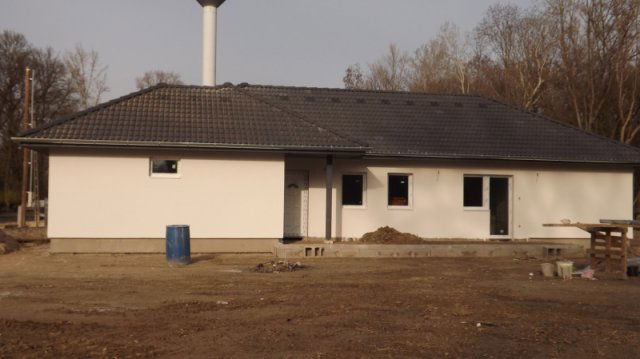 Eladó családi ház, Kiskunlacházán 78.3 M Ft, 2+2 szobás