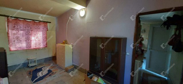 Eladó családi ház, Lovásziban 7.6 M Ft, 2 szobás