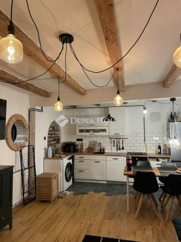 Eladó sorház, Ajkán 49.99 M Ft, 2 szobás / költözzbe.hu