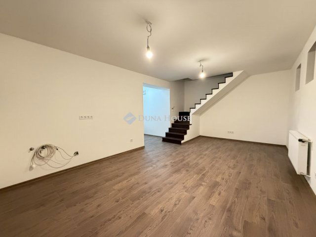 Eladó téglalakás, Budapesten, XX. kerületben 74.9 M Ft, 3 szobás