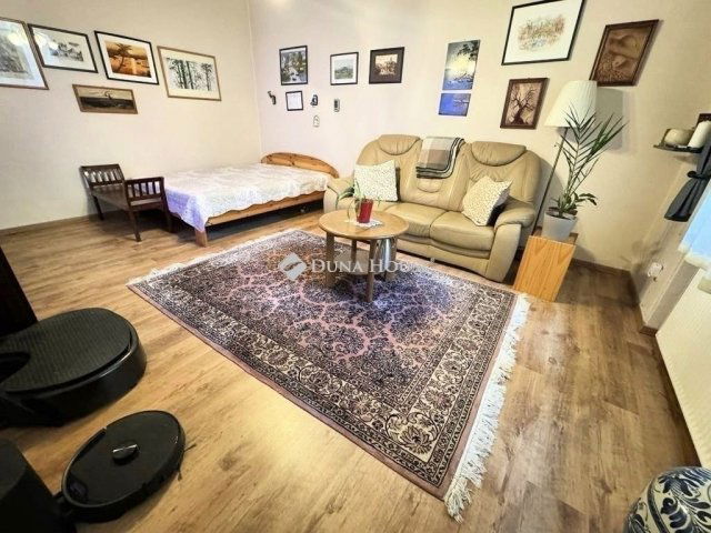 Eladó téglalakás, Budapesten, XIV. kerületben 126.5 M Ft