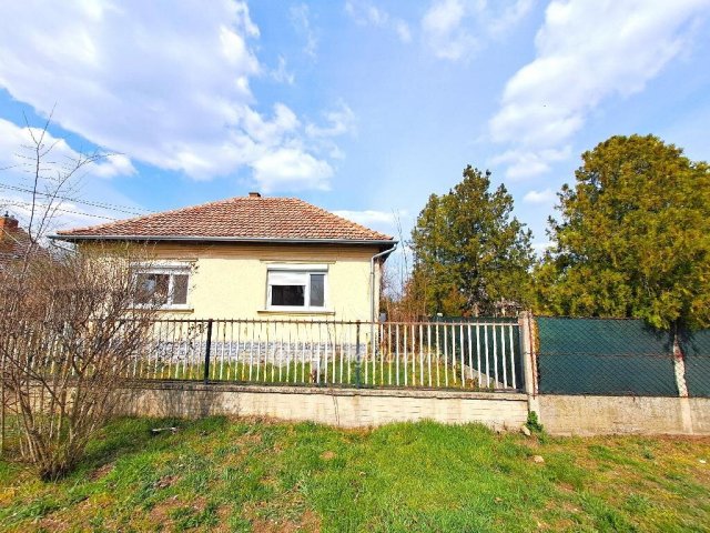 Eladó családi ház, Abonyban 36.9 M Ft, 3 szobás