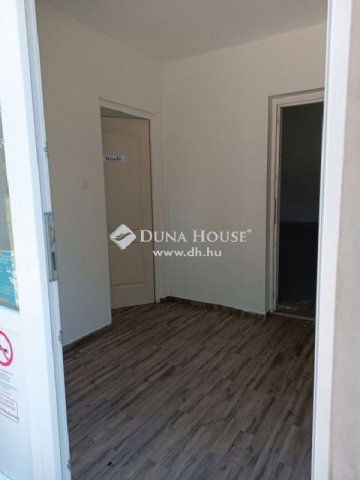 Eladó ipari ingatlan, Pilismaróton 89.99 M Ft