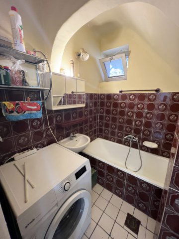 Eladó családi ház, Budapesten, IV. kerületben, Attila utcában
