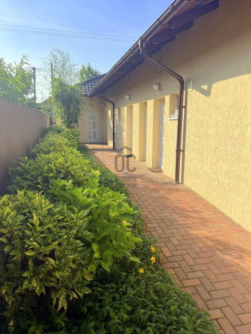 Eladó családi ház, Fóton, Madách Imre utcában 179 M Ft