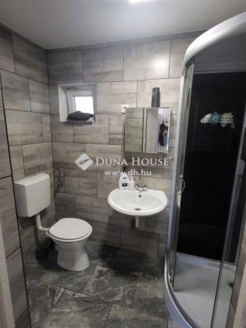 Eladó családi ház, Gyálon 84 M Ft, 6 szobás