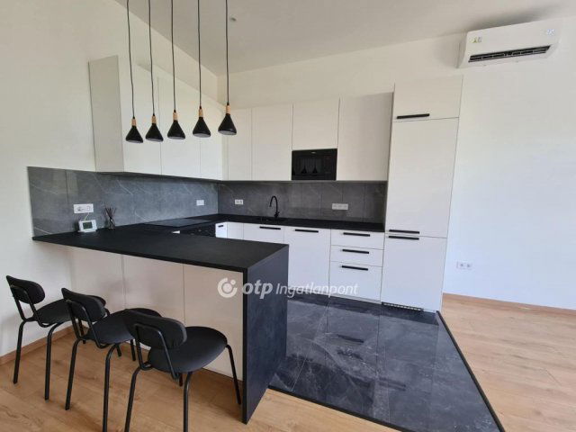Eladó téglalakás, Budapesten, I. kerületben 132.9 M Ft, 3 szobás