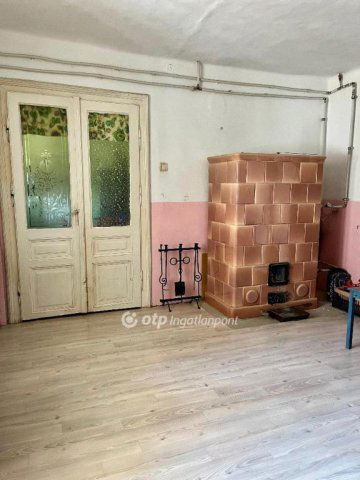 Eladó családi ház, Monyoródon 29.9 M Ft, 117+3 szobás