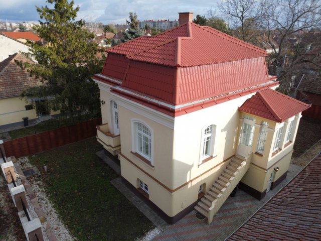 Eladó családi ház, Jászberényben 84.5 M Ft, 5 szobás