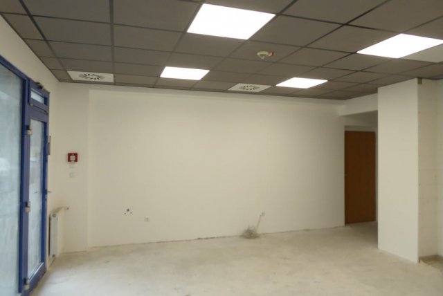 Kiadó üzlethelyiség, Pécsett, Nyírfa utcában 314 E Ft / hó