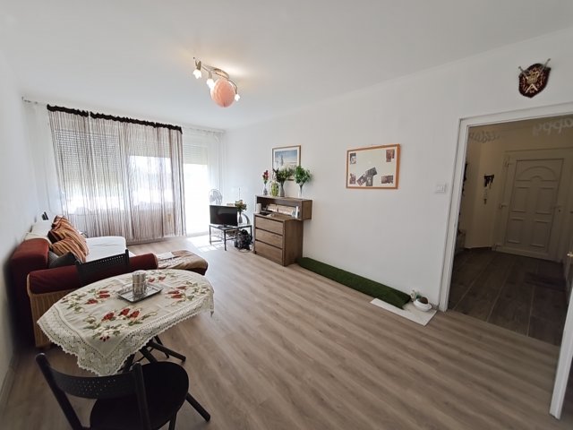 Eladó panellakás, Százhalombattán, Erkel Ferenc körúton