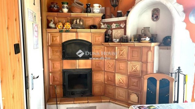 Eladó hotel, Egyházasrádócon 230 M Ft, 8 szobás
