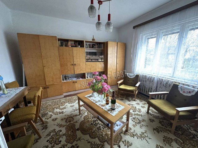 Eladó családi ház, Szegeden 49 M Ft, 3 szobás