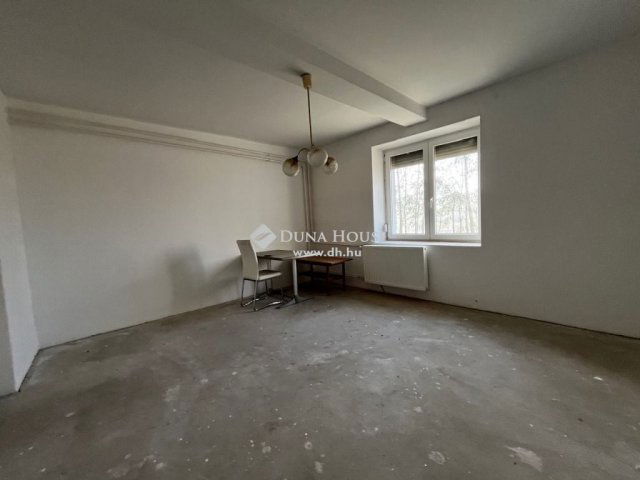 Eladó családi ház, Szűrön 13 M Ft, 3 szobás