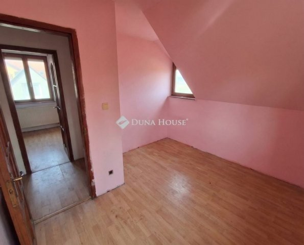 Eladó családi ház, Ráckevén 44.9 M Ft, 4 szobás