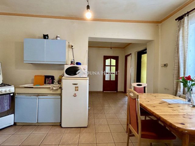 Eladó családi ház, Pusztaszentlászlón 15.99 M Ft, 4 szobás