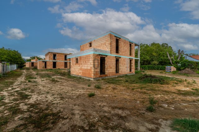 Eladó családi ház, Székesfehérvárott 169.99 M Ft, 5 szobás