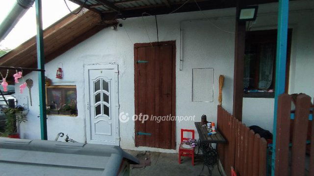 Eladó családi ház, Tengelicén 21 M Ft, 3 szobás