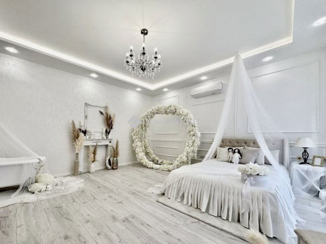 Eladó téglalakás, Pécsett 99.9 M Ft, 4 szobás