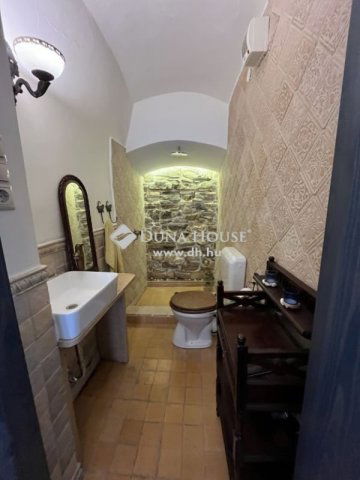 Eladó családi ház, Veszprémben 79 M Ft, 3 szobás