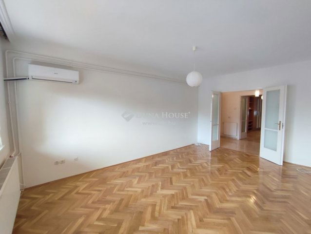 Kiadó téglalakás, albérlet, Kecskeméten 200 E Ft / hó