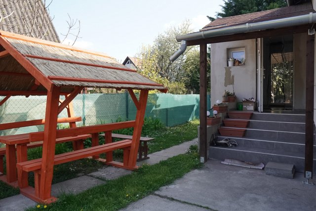 Eladó ikerház, Kiskunlacházán 87.9 M Ft, 3+1 szobás