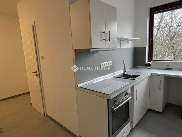 Kiadó téglalakás, albérlet, Pátyon 230 E Ft / hó, 3 szobás