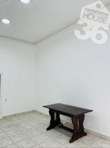 Eladó téglalakás, Budapesten, VII. kerületben 48 M Ft, 3 szobás