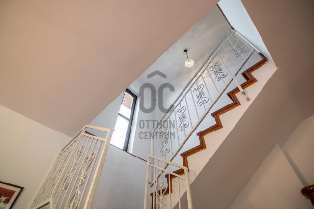 Kiadó ikerház, albérlet, Solymáron 800 E Ft / hó, 4 szobás