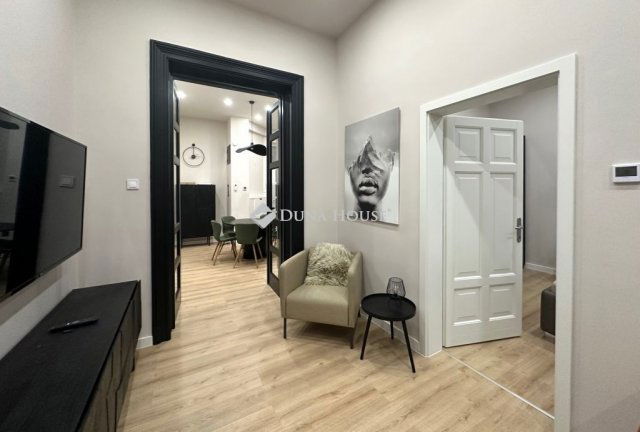 Kiadó téglalakás, albérlet, Budapesten, VI. kerületben