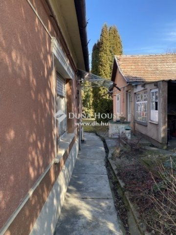 Eladó családi ház, Gyömrőn 50.99 M Ft, 5 szobás