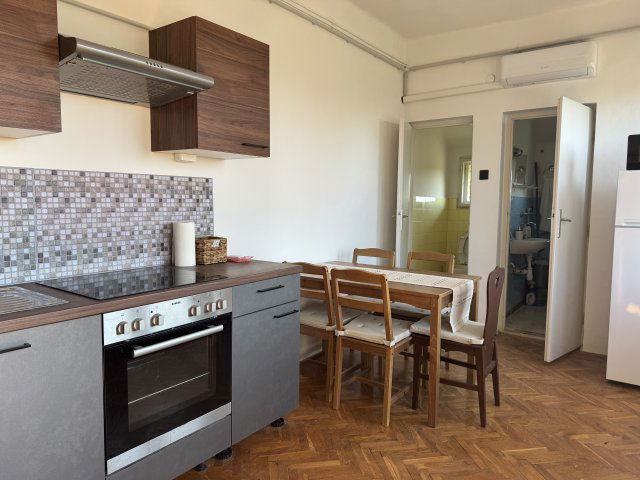 Kiadó nyaraló, Csopakon 390 E Ft / hó, 2 szobás