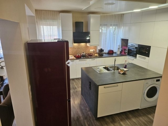 Eladó sorház, Budapesten, XV. kerületben 229 M Ft, 4 szobás