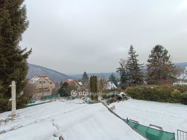 Eladó családi ház, Solymáron 113.5 M Ft, 3+2 szobás