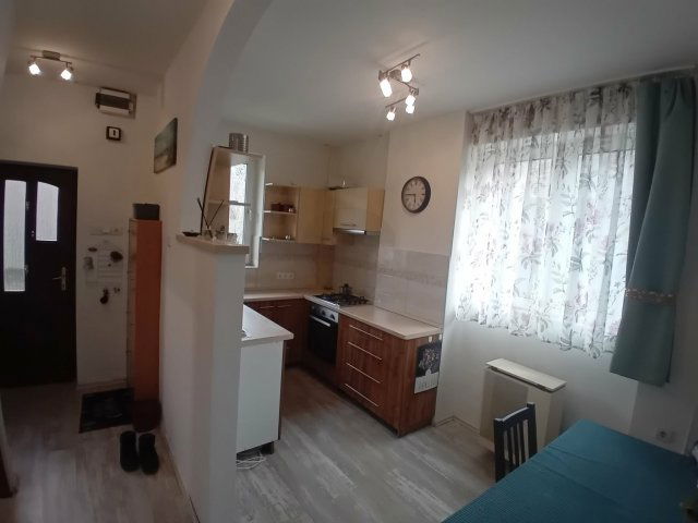 Eladó téglalakás, Petőfibányán 23.9 M Ft, 1 szobás